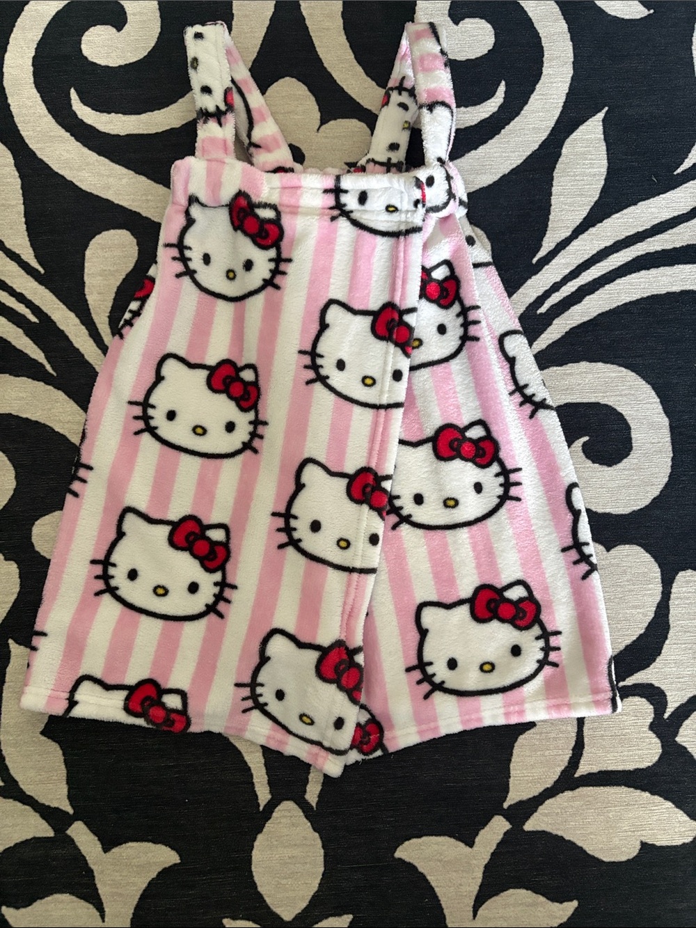 Hello Kitty Pink and White Striped bath wrap